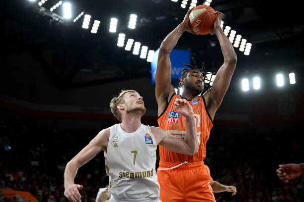 也在潜移默 也在潜移默