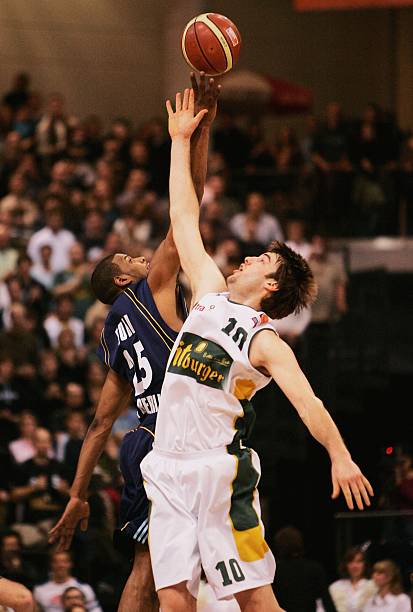 霍纳指出 霍纳指出