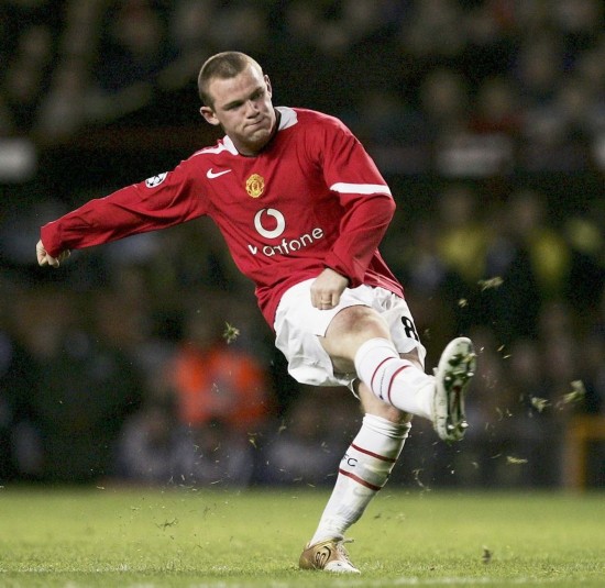 浓眉提前返回更衣室引热议！与一名球迷发生争执 专家担心腹股沟伤势加剧