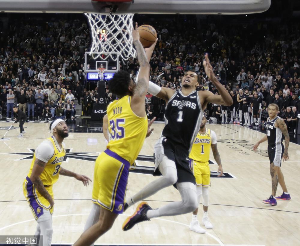 艾克森是中 艾克森是中