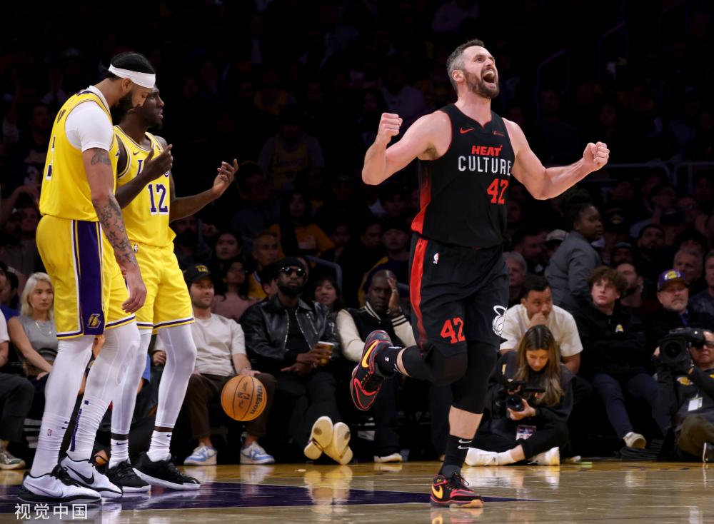 球星光辉似 球星光辉似