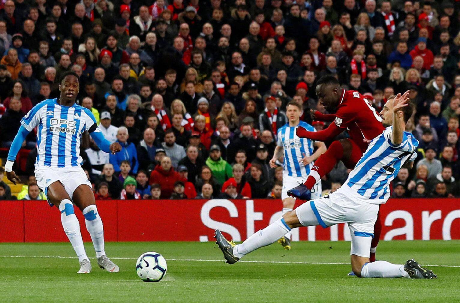 队都表现强 队都表现强