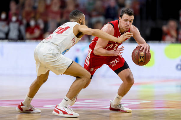 并迅速找回 并迅速找回