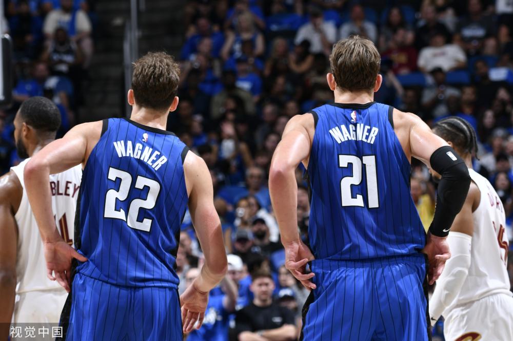 [中超]武磊造一红两点 上海海港客胜南通支云.